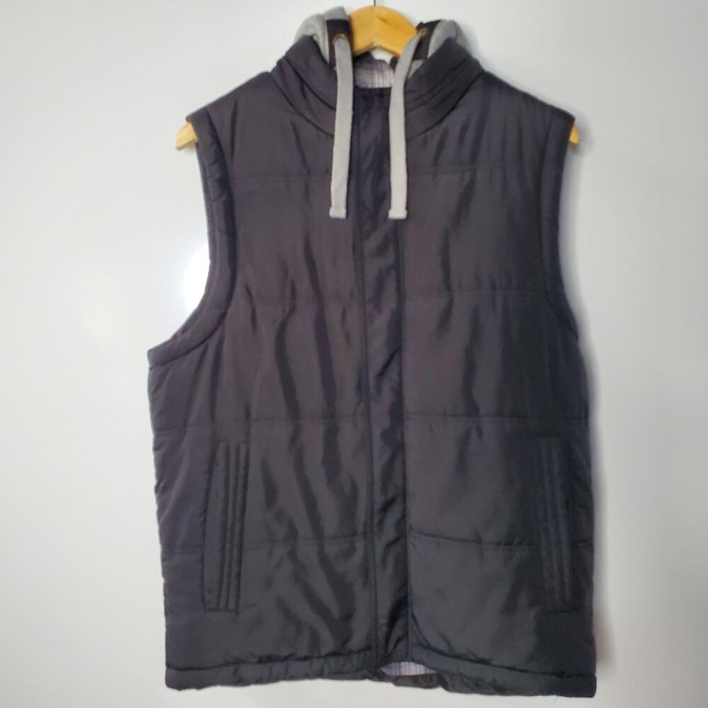 Weatherproof vintage hooded puffer vest Black with plaid hood Size Medium